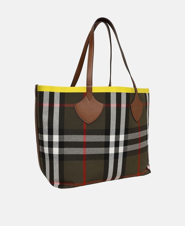 Burberry Shopper
