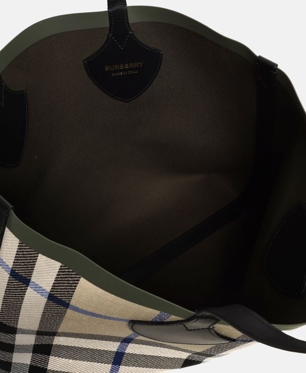 Burberry Shopper