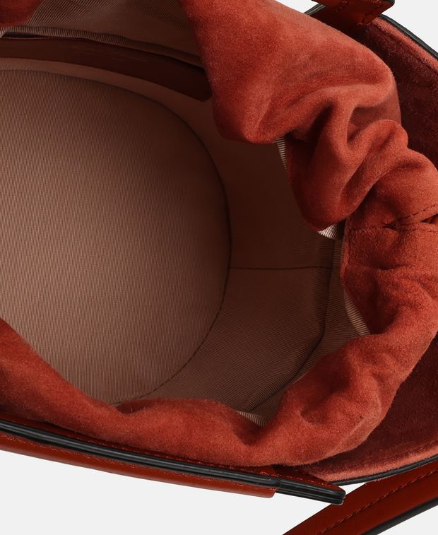 Roger Vivier Leather bucketbag