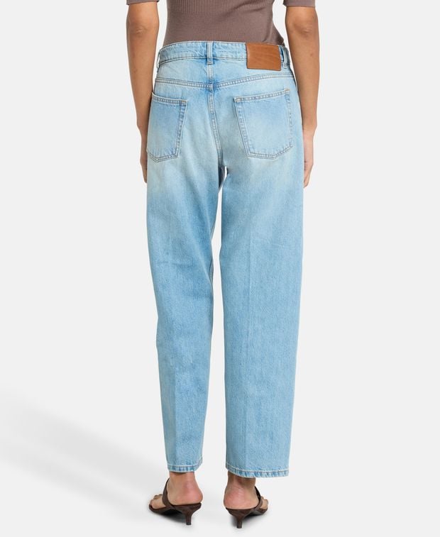 Victoria Beckham Relaxed Fit Jeans Bernie
