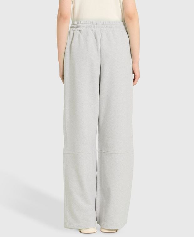 Off-White Cargo sweatpants Bookish