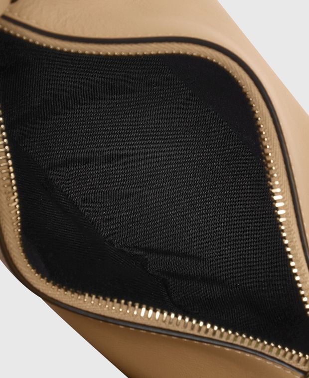 Fendi Leather shoulder bag Graphy