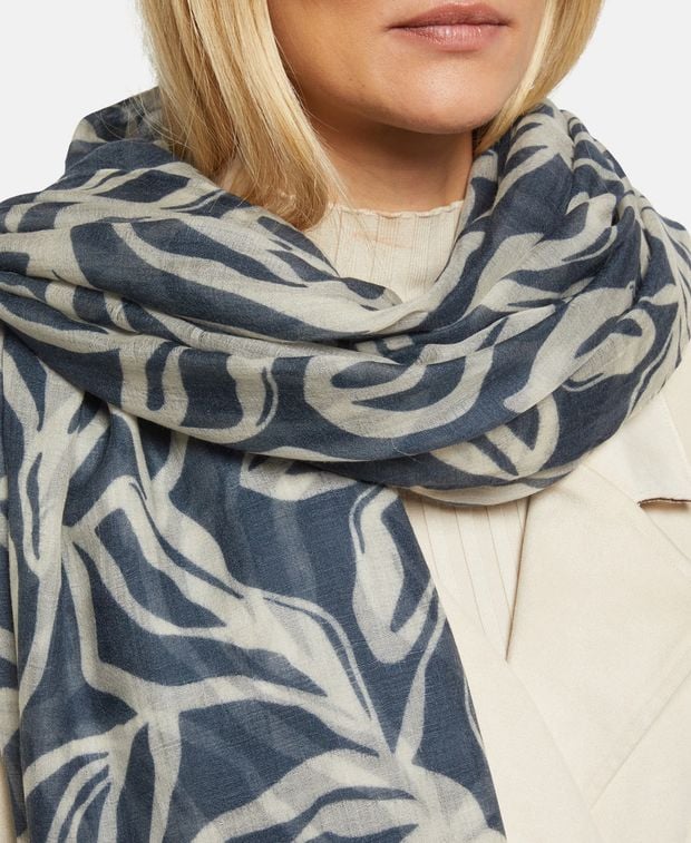 Brunello Cucinelli Cashmere scarf