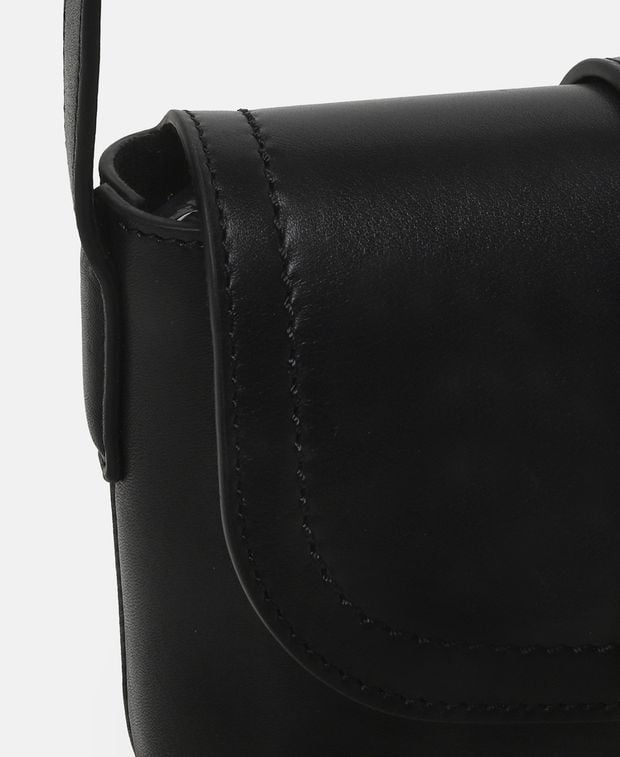 Bally Leather cross body bag Boucle