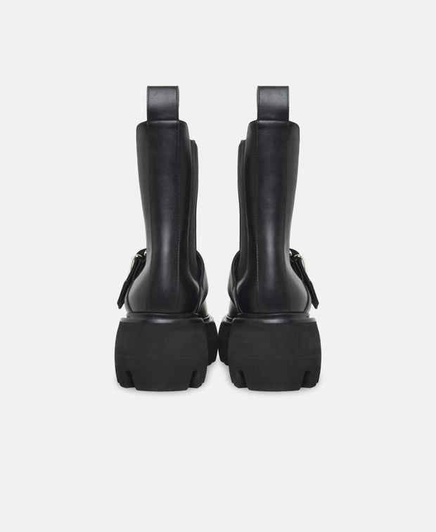 Alexander McQueen Chelsea boots