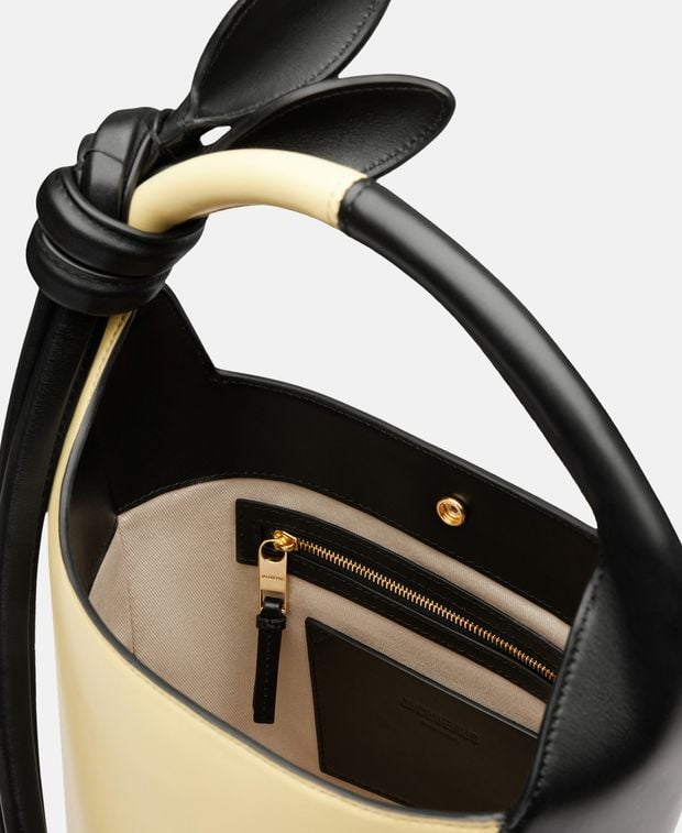 Jacquemus Leather bucketbag