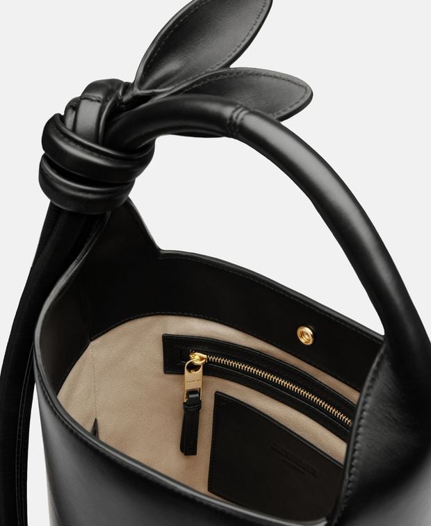 Jacquemus Leather bucketbag