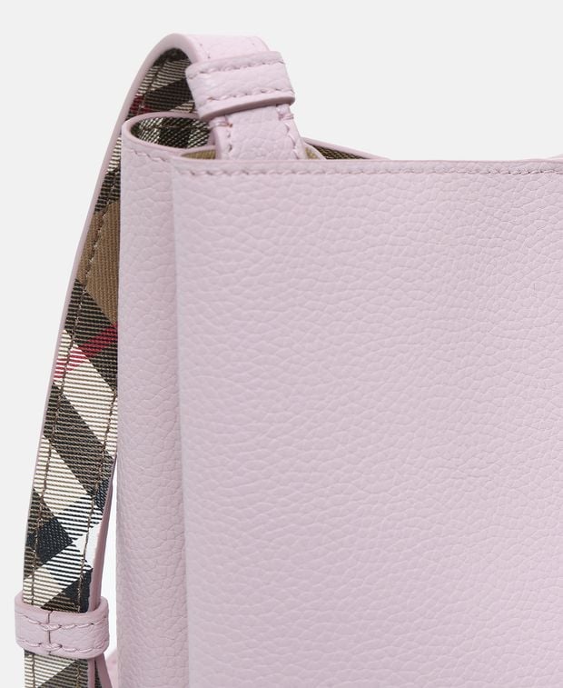 Burberry Leather bucketbag