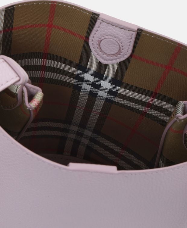 Burberry Leather bucketbag