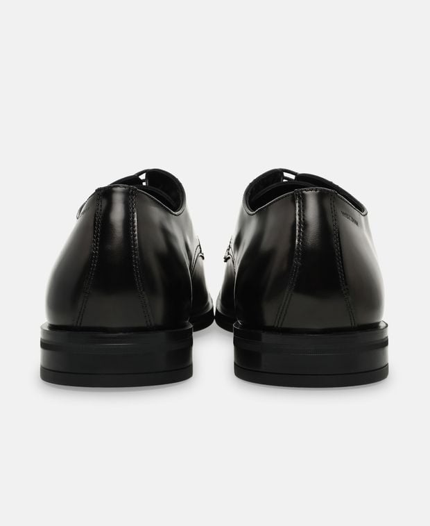 Stuart Weitzman Derbys Club Classic