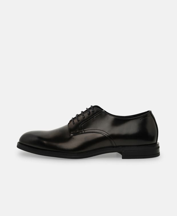Stuart Weitzman Derbys Club Classic