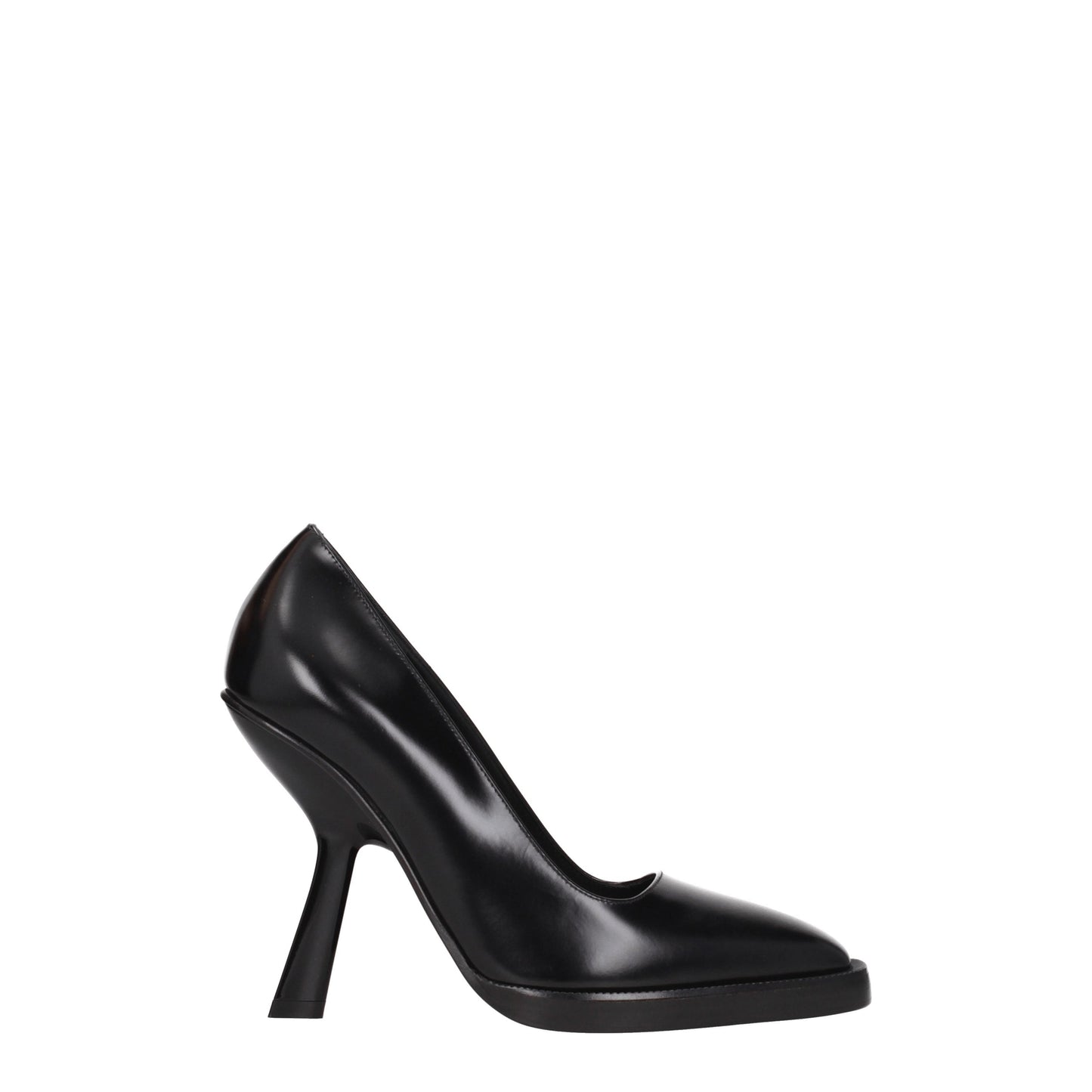 Salvatore Ferragamo Women's Pumps in Leather Black