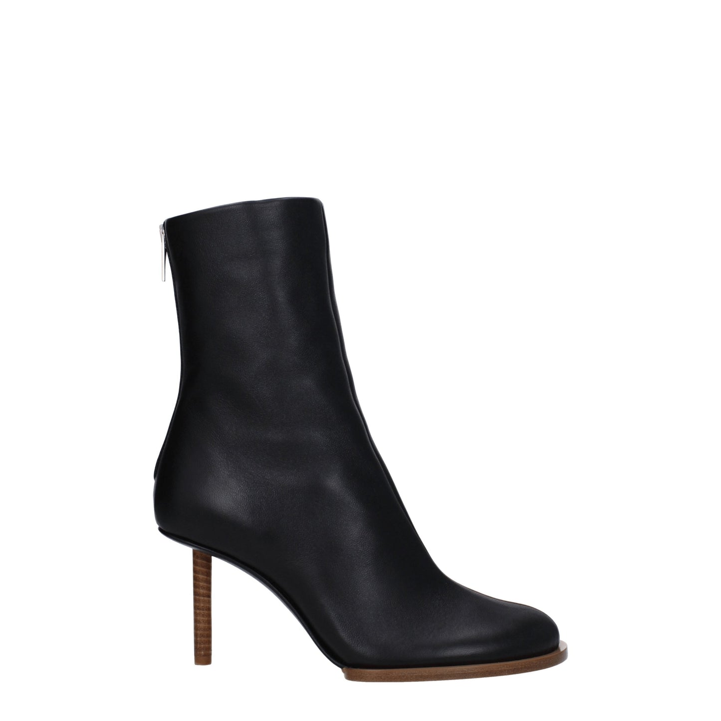 Jacquemus Women's Boots in Leather Black