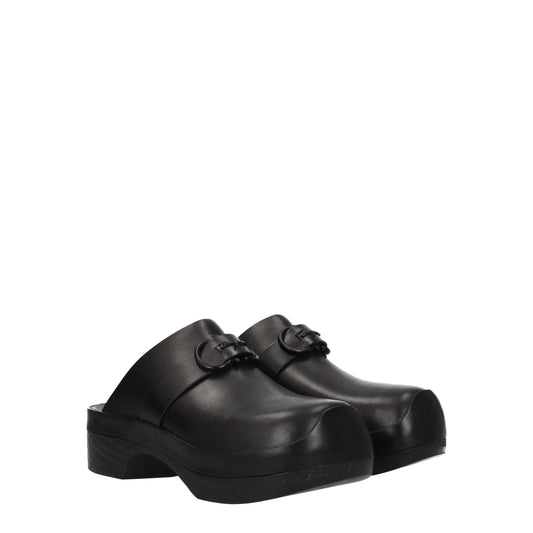 Salvatore Ferragamo Women's Sandals & Slippers in Leather Black