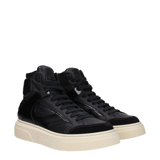 Salvatore Ferragamo Men's Sneakers in Leather Black