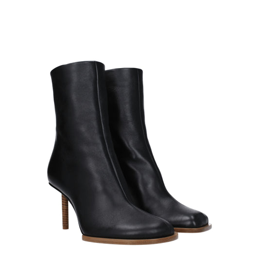 Jacquemus Women's Boots in Leather Black