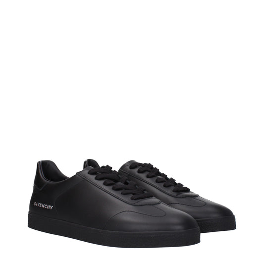 Givenchy Men's Sneakers in Leather Black